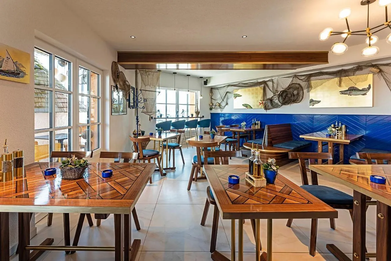 Hotel Chiemseepanorama Gstadt am Chiemsee 3*,
